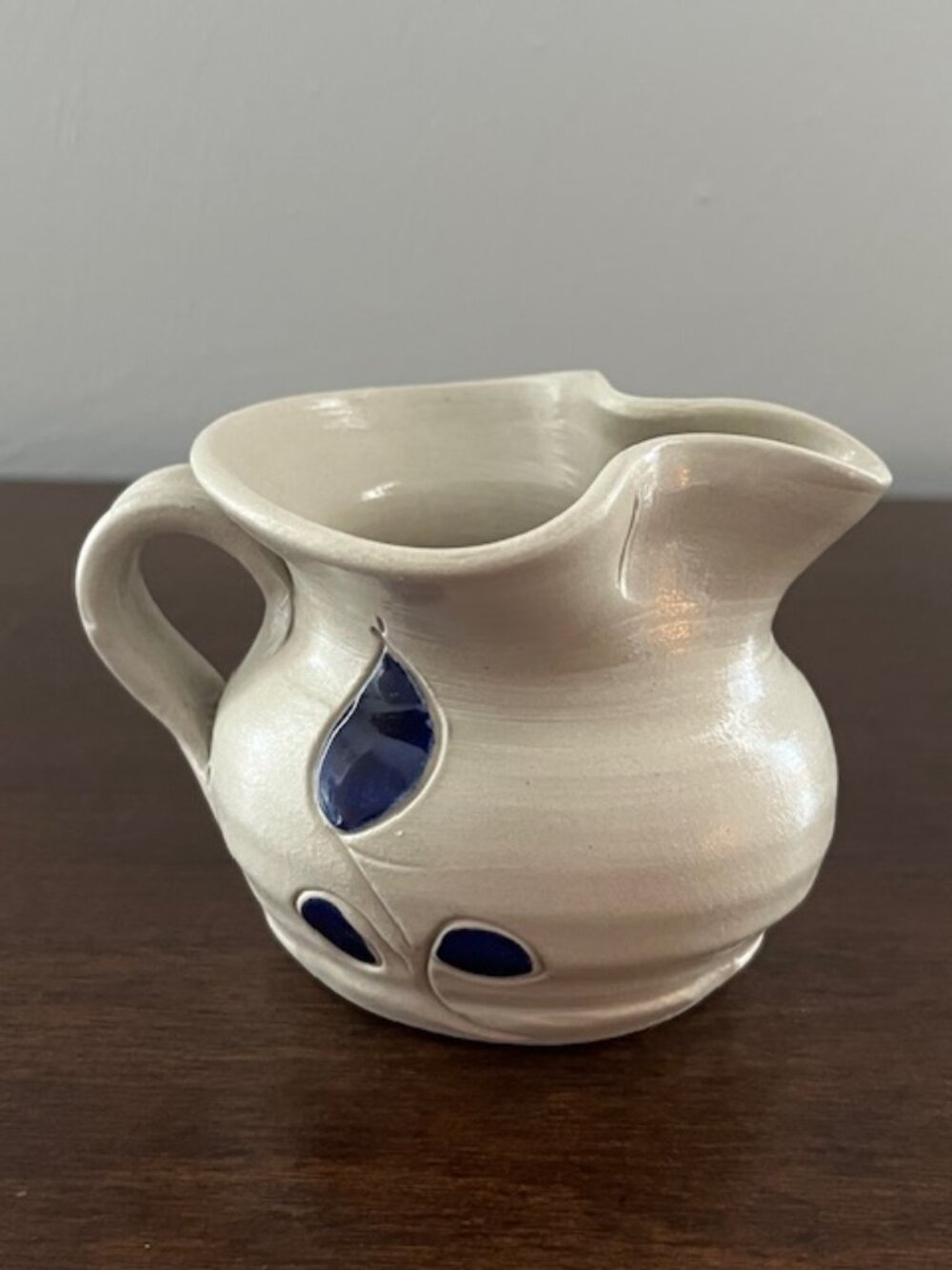 Williamsburg Pottery Hand-Carved Salt Glaze Creamer Pitcher Cobalt Blue